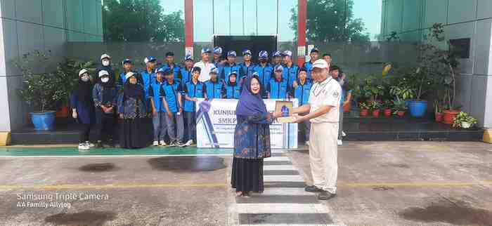 Kunjungan Industri