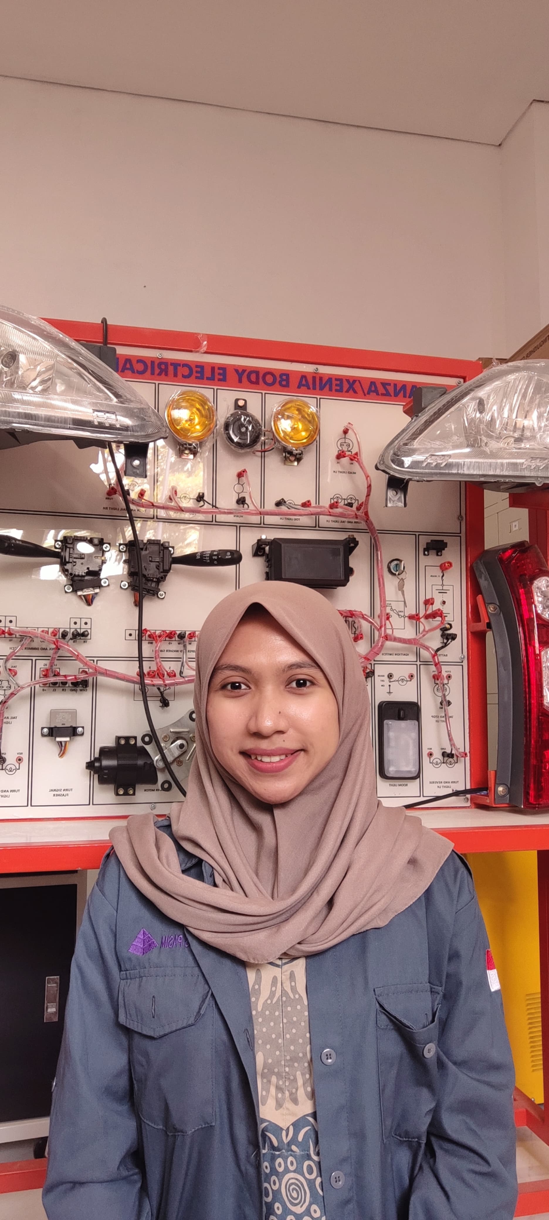 Andin Fitriani, S.Tr.T